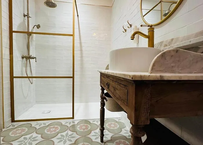 アパート Maison Des Conques Villeneuve-dʼAveyron